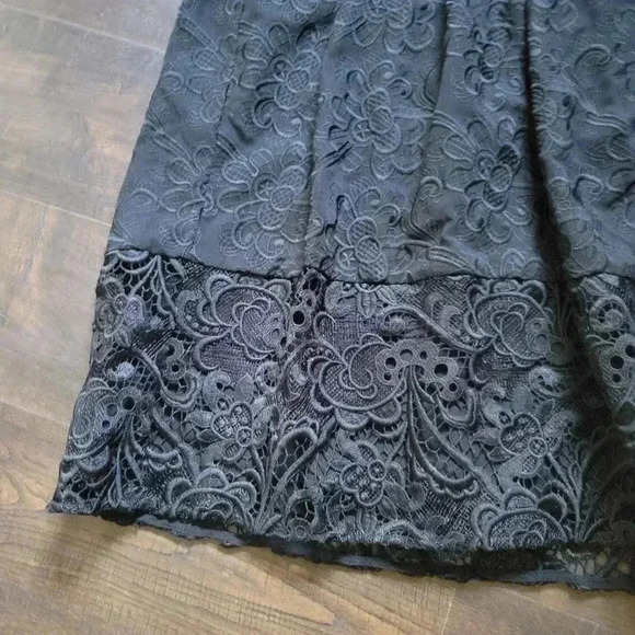 French Connection Bell-Sleeve Lace Dress Black XS 2 - Picture 7 of 10